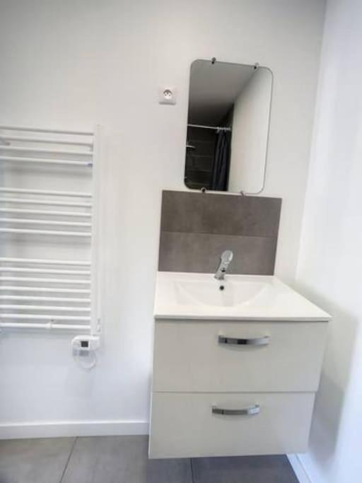 Super Studio Tout Equipe Wifi 2Pers Saint-Quentin  Extérieur photo